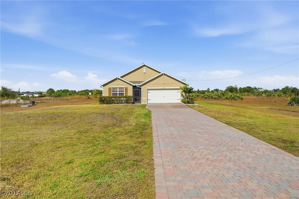 4121 68th Avenue NE Naples FL 34120