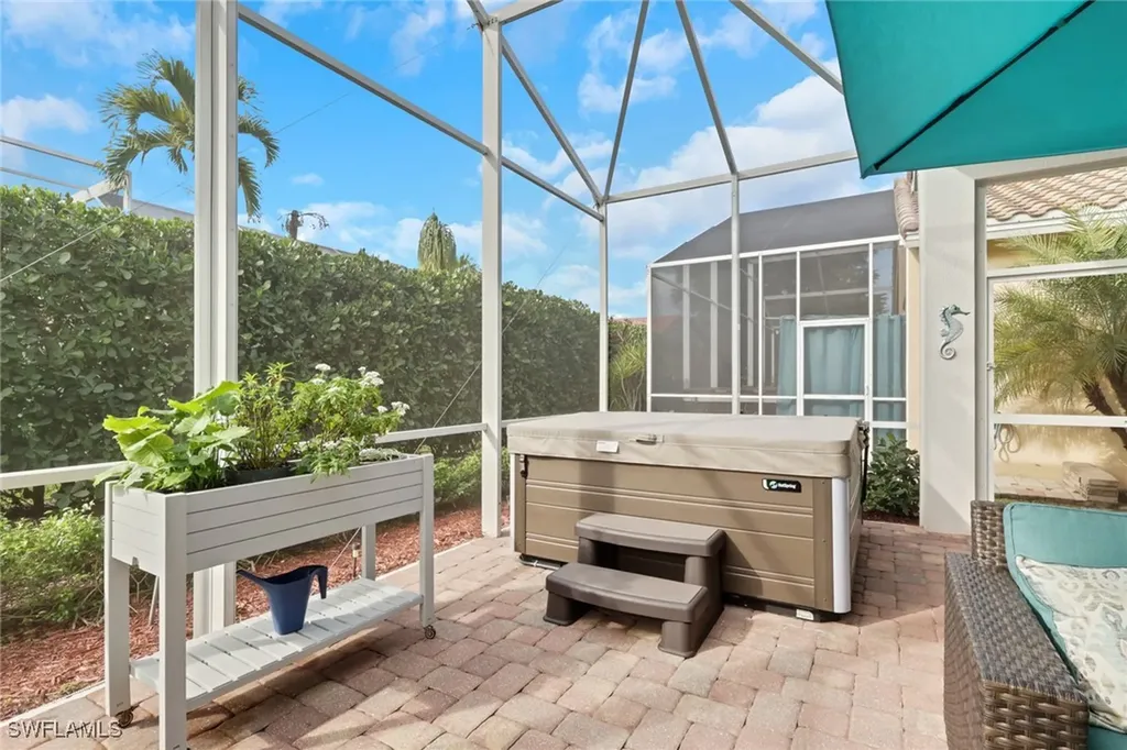 9348 Sun River Way Estero FL 33928