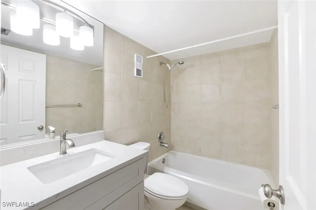 1508 Mainsail Drive Naples FL 34114