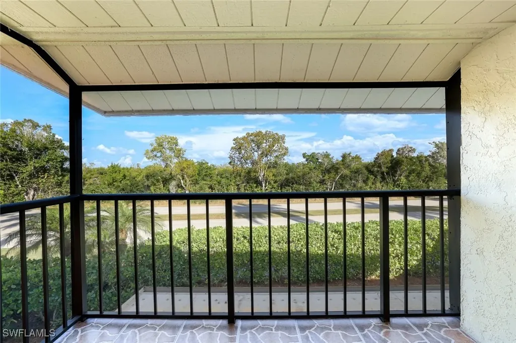 1508 Mainsail Drive Naples FL 34114