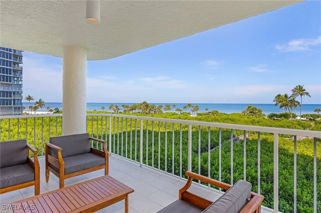 50 Seagate Drive Naples FL 34103