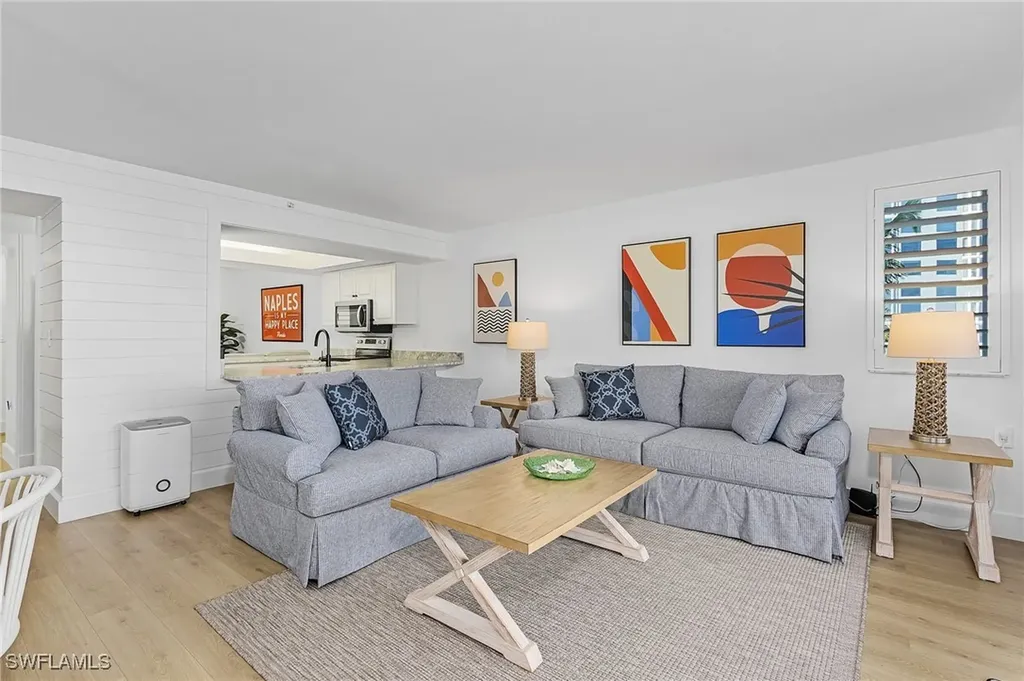 50 Seagate Drive Naples FL 34103