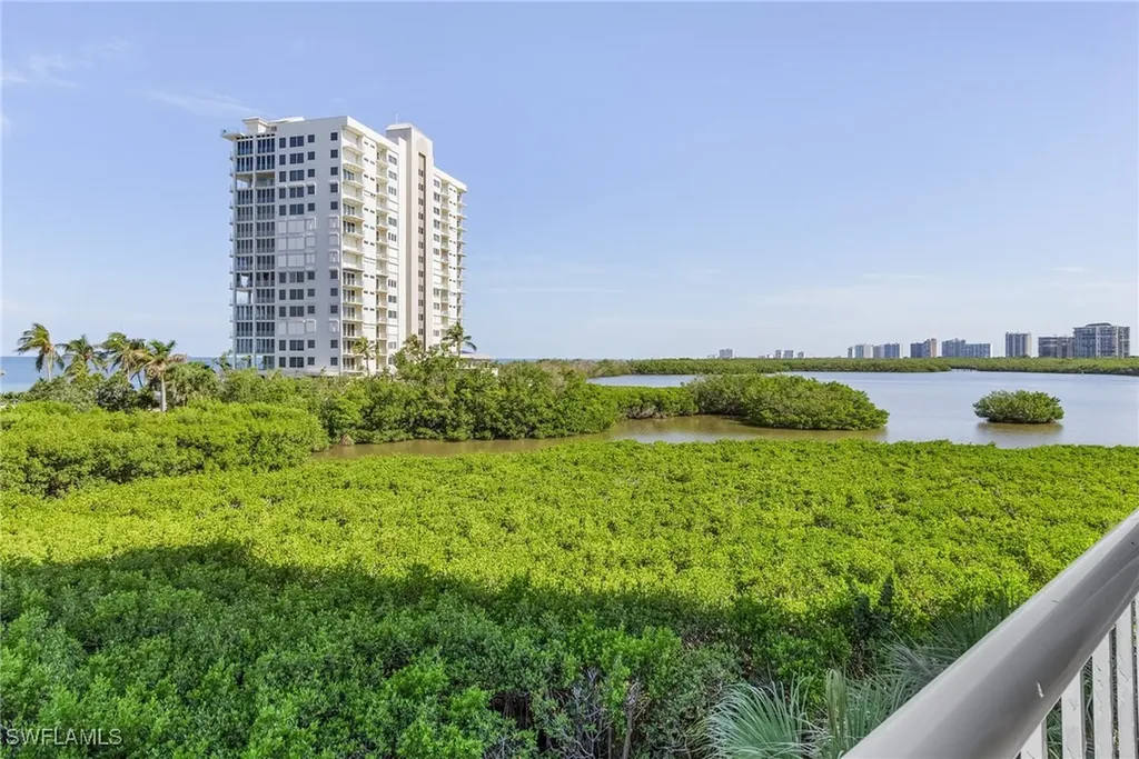 50 Seagate Drive Naples FL 34103