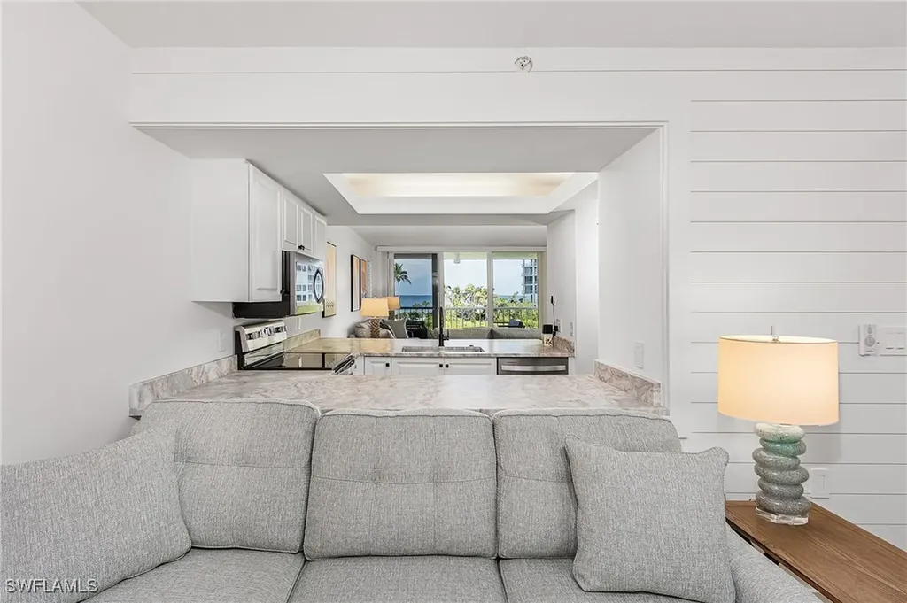 50 Seagate Drive Naples FL 34103
