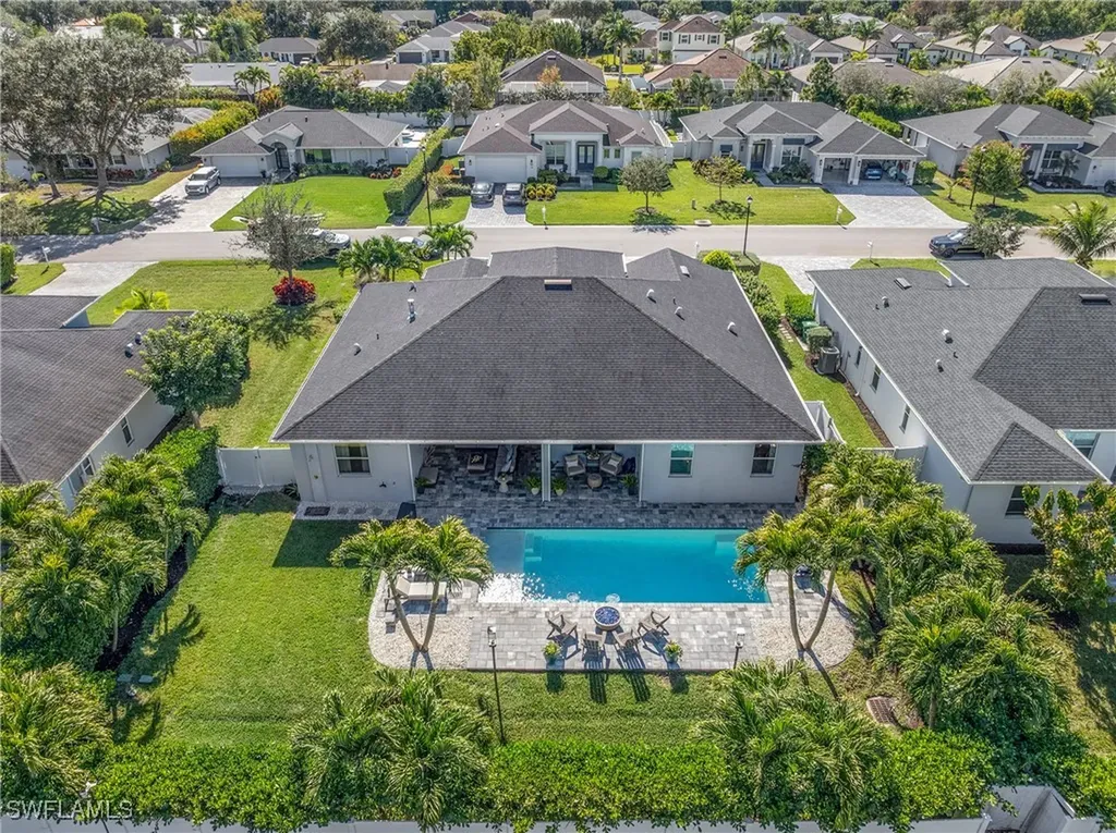 29 Johnnycake Drive Naples FL 34110