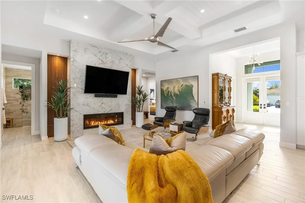 29 Johnnycake Drive Naples FL 34110