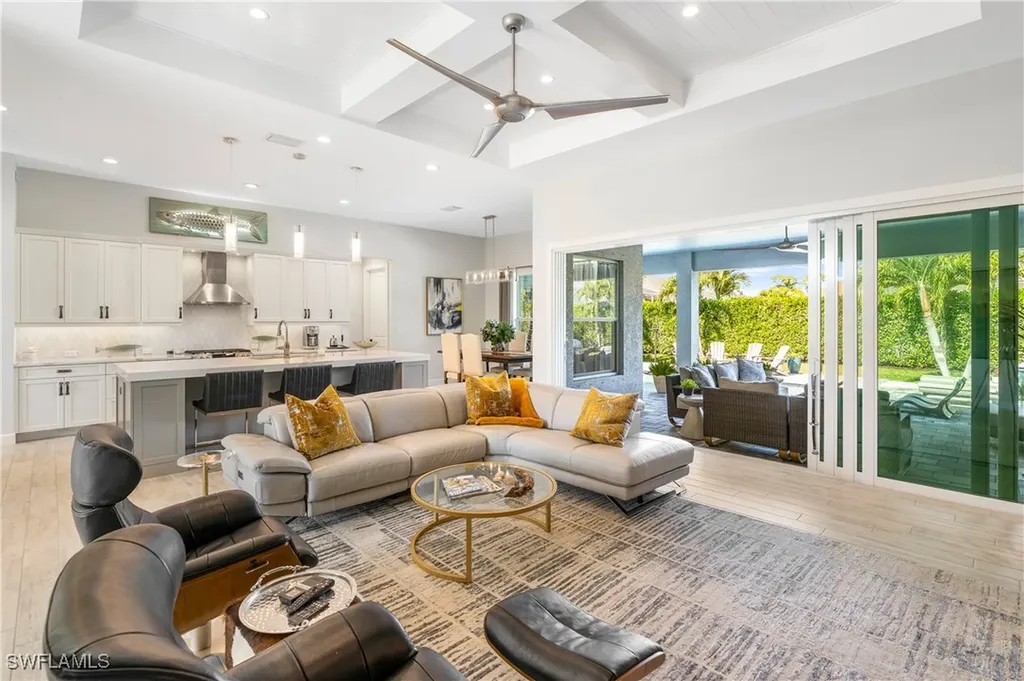 29 Johnnycake Drive Naples FL 34110