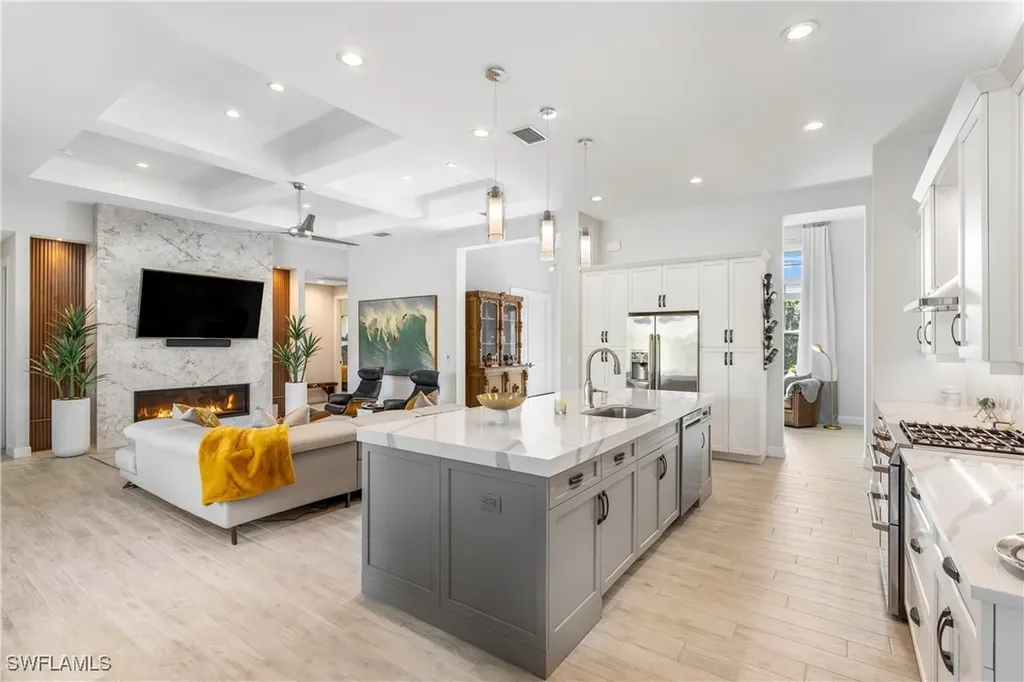 29 Johnnycake Drive Naples FL 34110