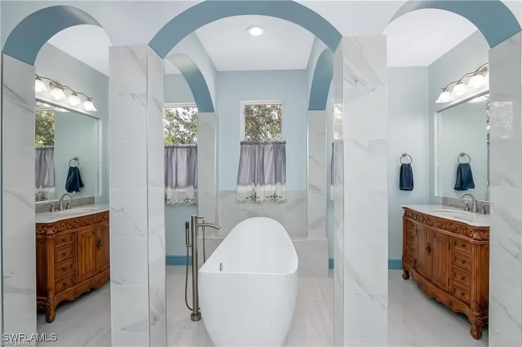 2181 Vardin Place Naples FL 34120