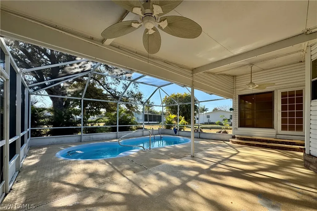 296 Riverwood Road Naples FL 34114