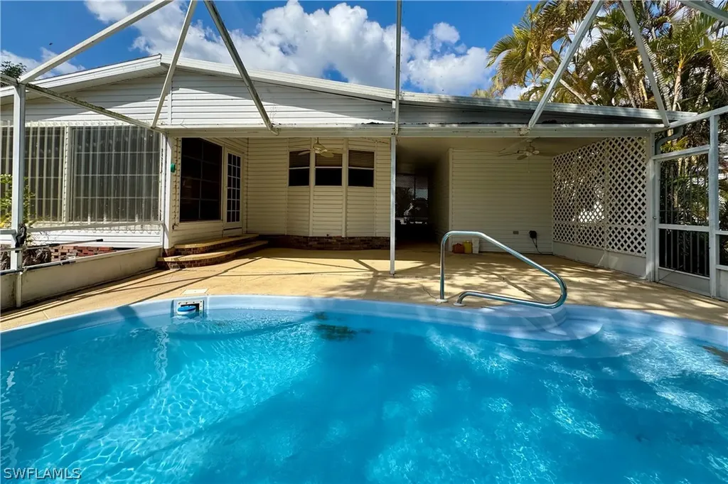 296 Riverwood Road Naples FL 34114