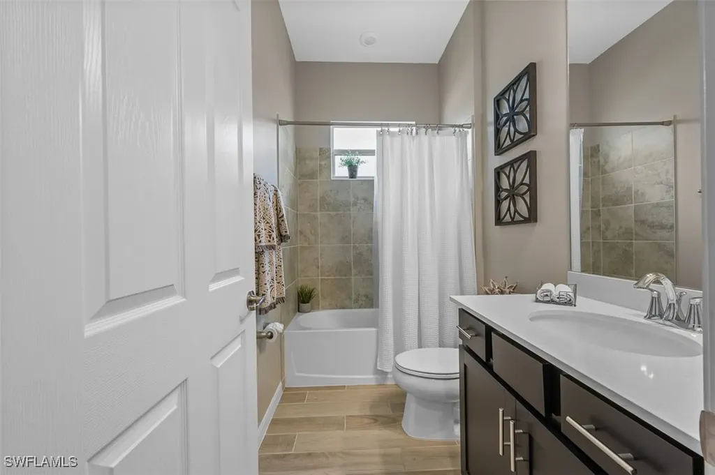 5994 Berwick Lane Ave Maria FL 34142