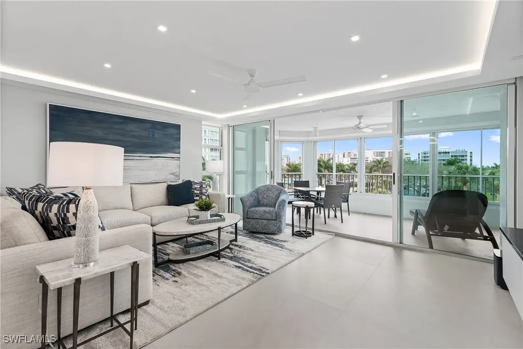 21 Bluebill Avenue Naples FL 34108