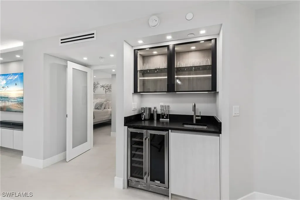 21 Bluebill Avenue Naples FL 34108
