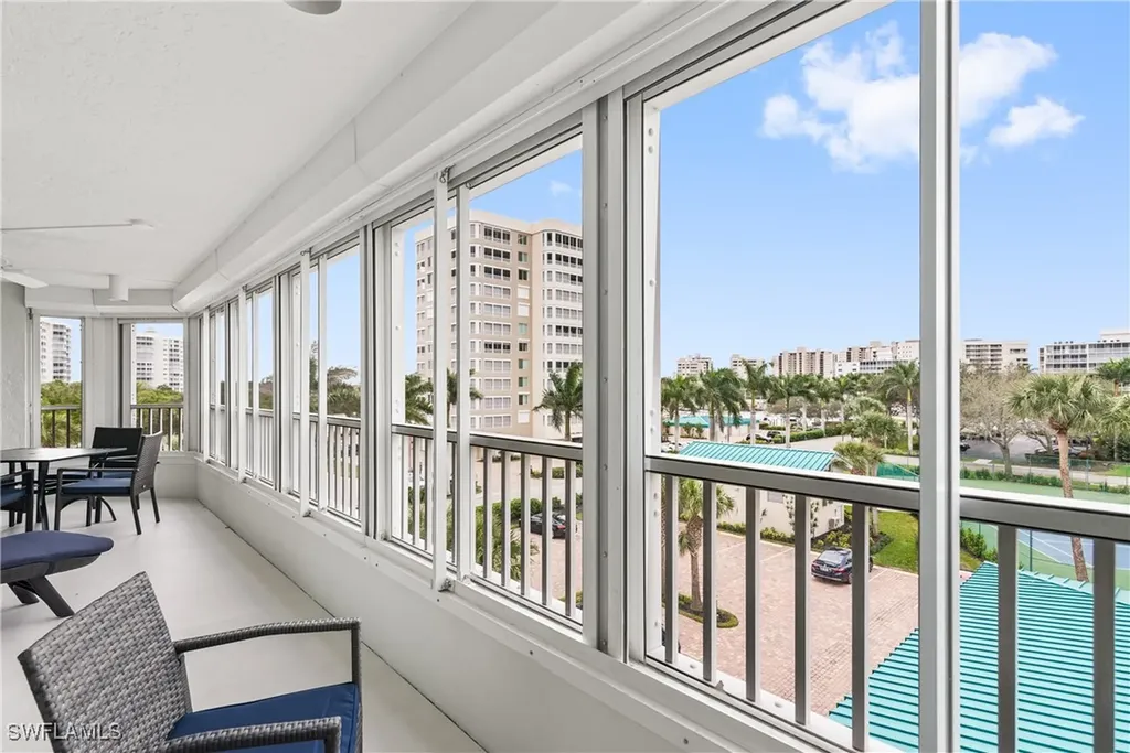 21 Bluebill Avenue Naples FL 34108