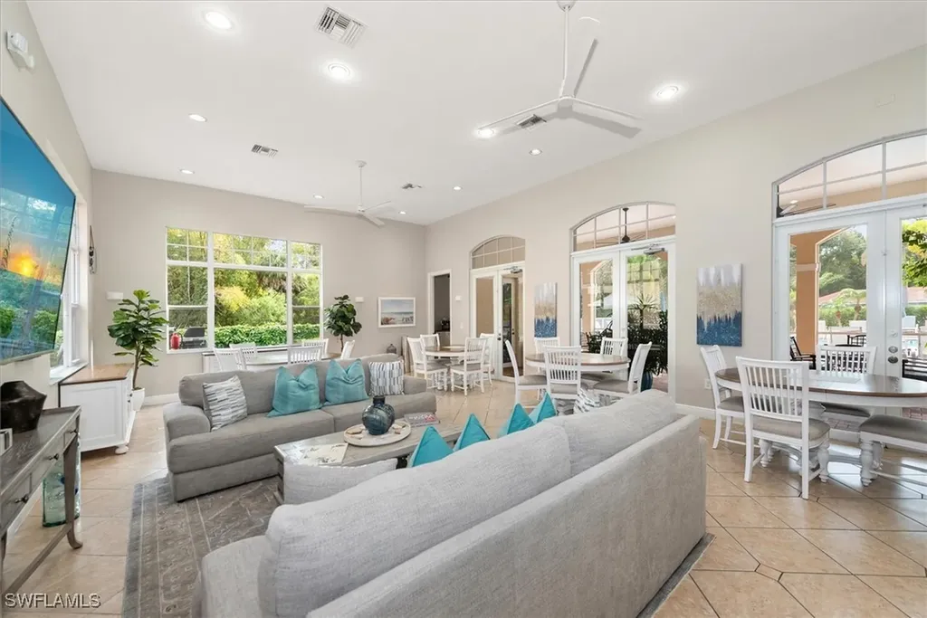 4520 Botanical Place Circle Naples FL 34112