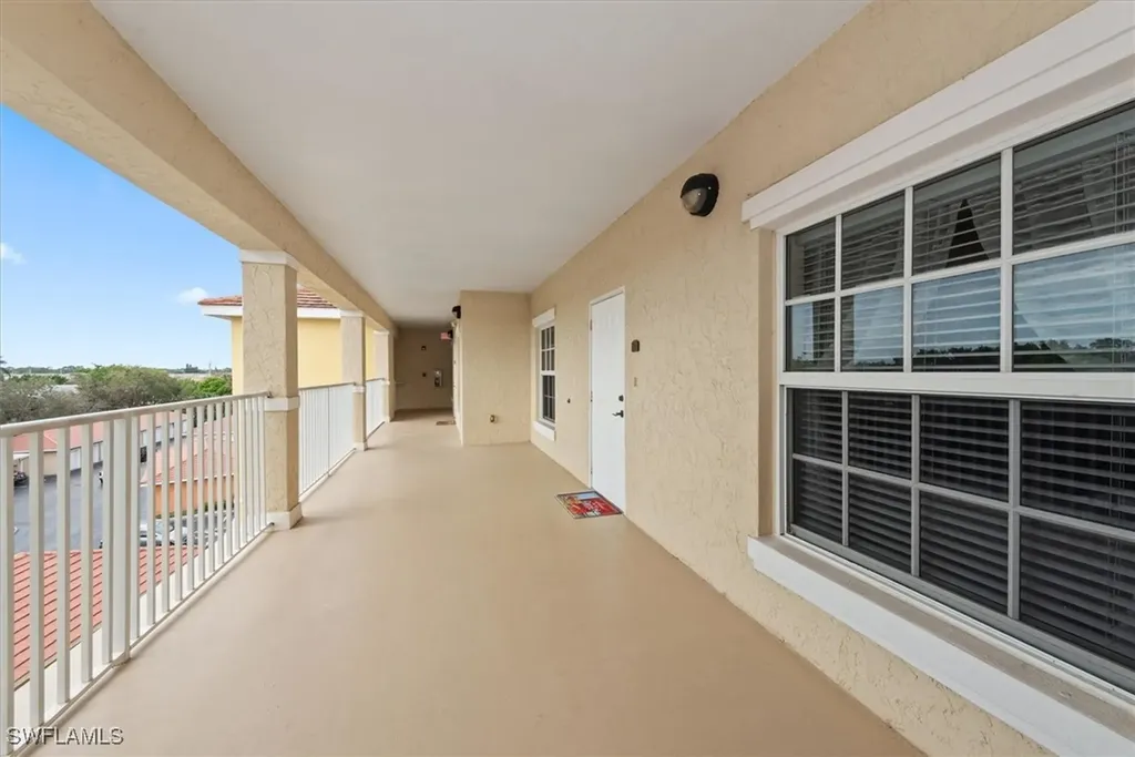 4520 Botanical Place Circle Naples FL 34112