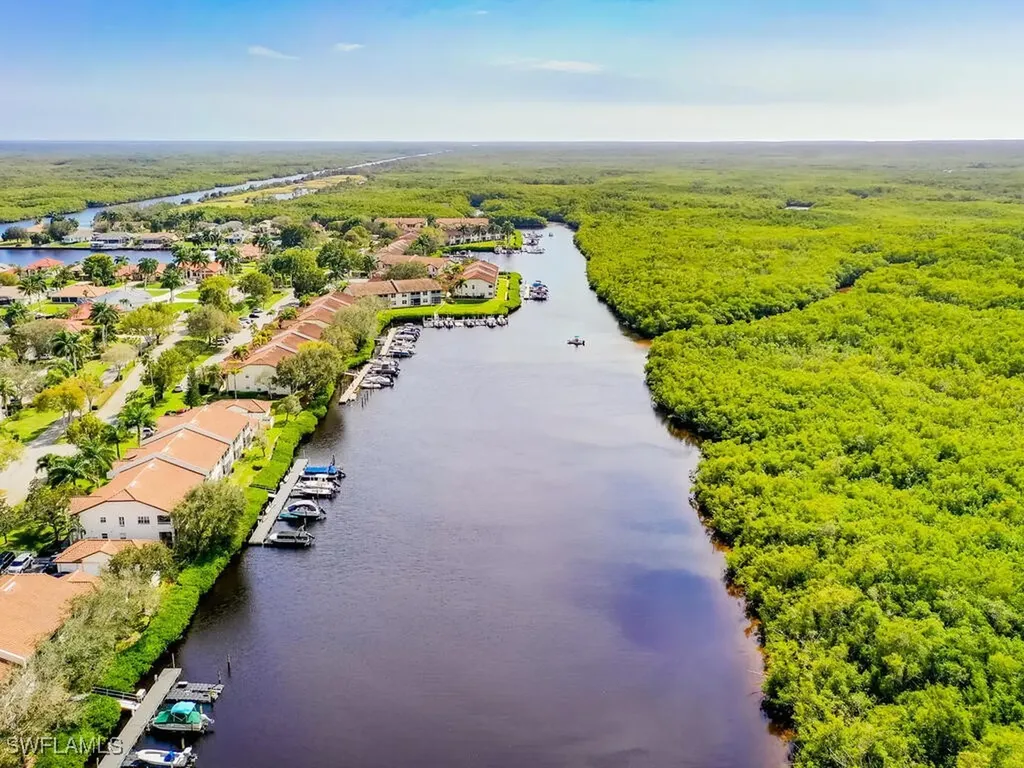 254 Newport Drive Naples FL 34114