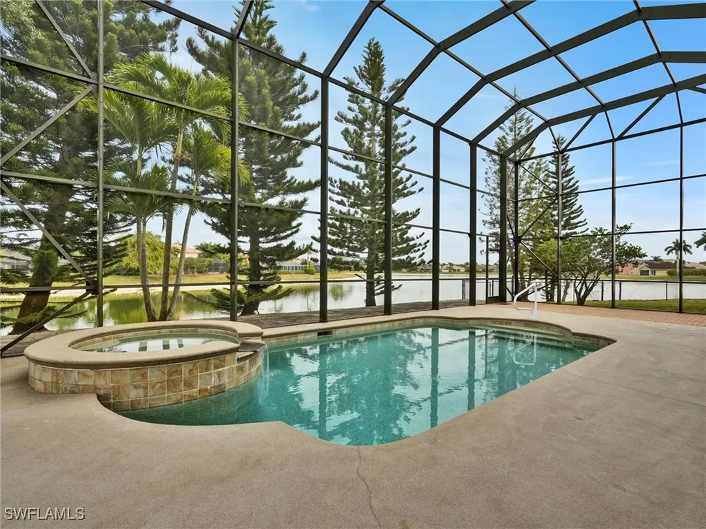 2941 Inlet Cove Lane E Naples FL 34120