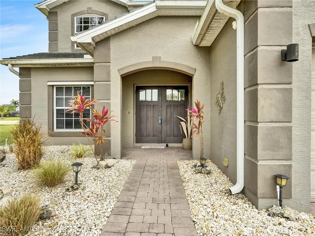 2941 Inlet Cove Lane E Naples FL 34120