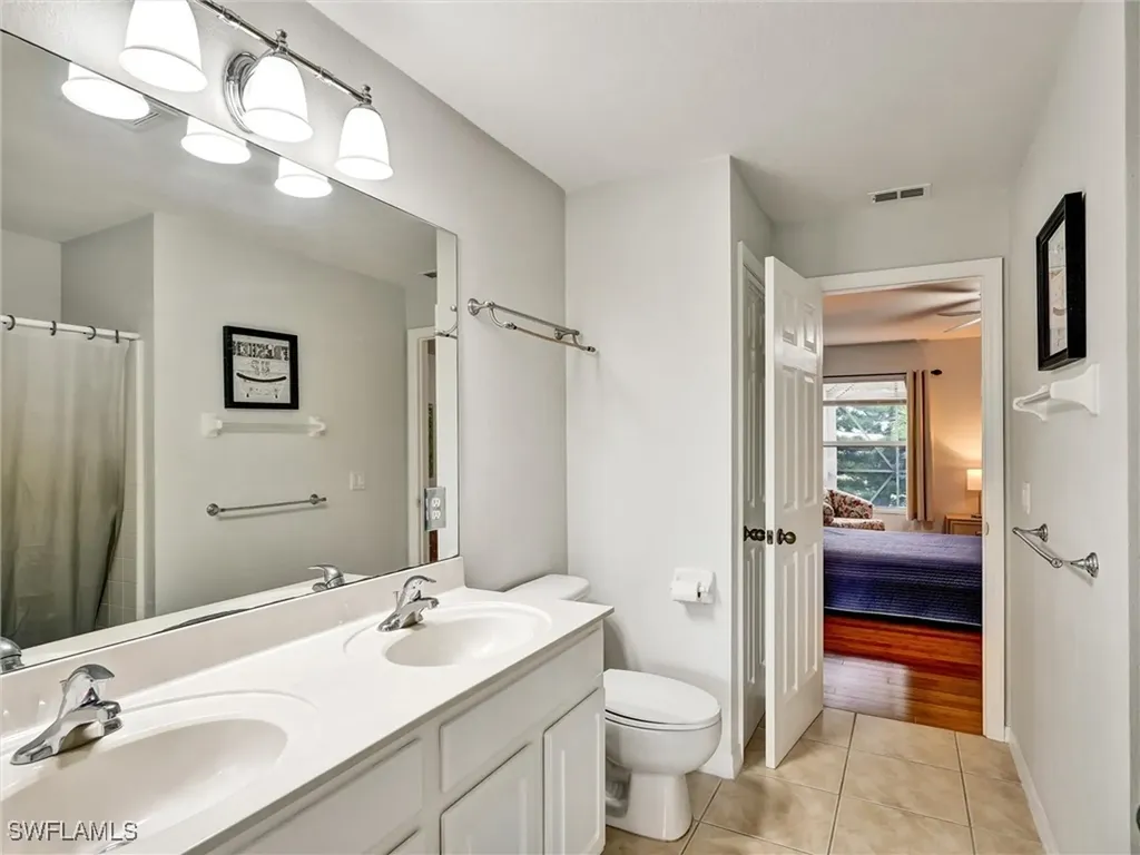 2941 Inlet Cove Lane E Naples FL 34120