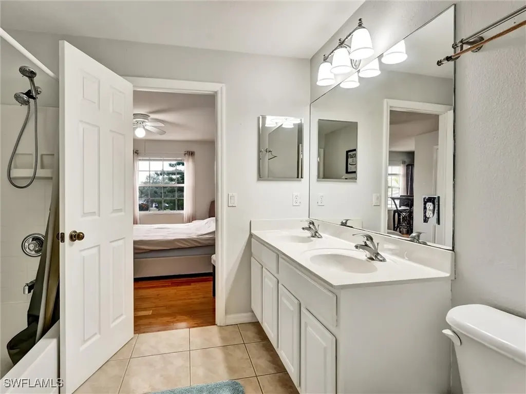 2941 Inlet Cove Lane E Naples FL 34120
