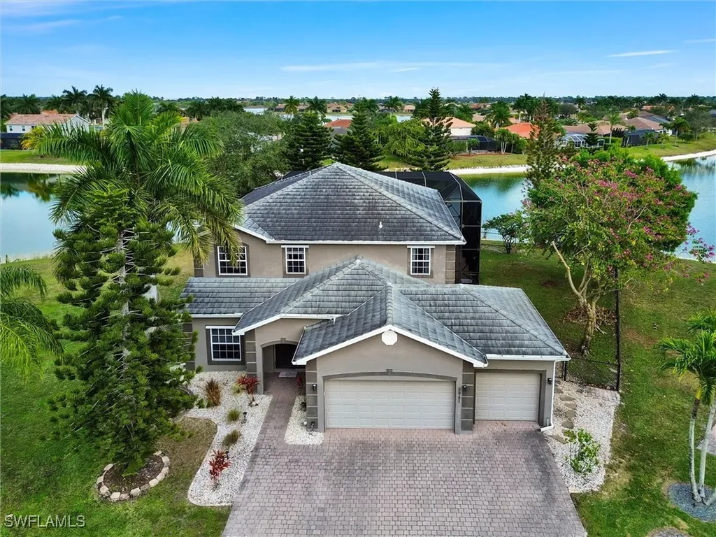 2941 Inlet Cove Lane E Naples FL 34120