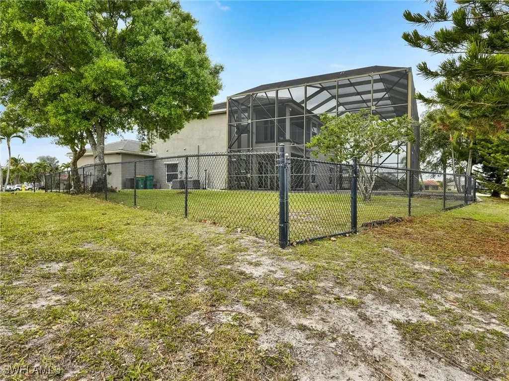 2941 Inlet Cove Lane E Naples FL 34120