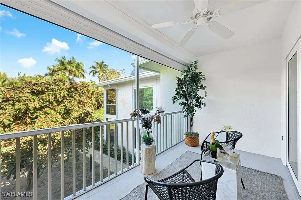 4180 Crayton Road Naples FL 34103
