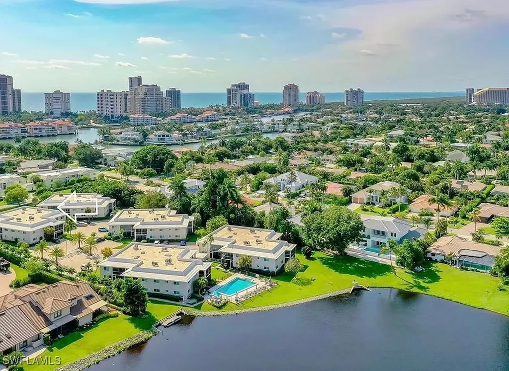 4180 Crayton Road Naples FL 34103