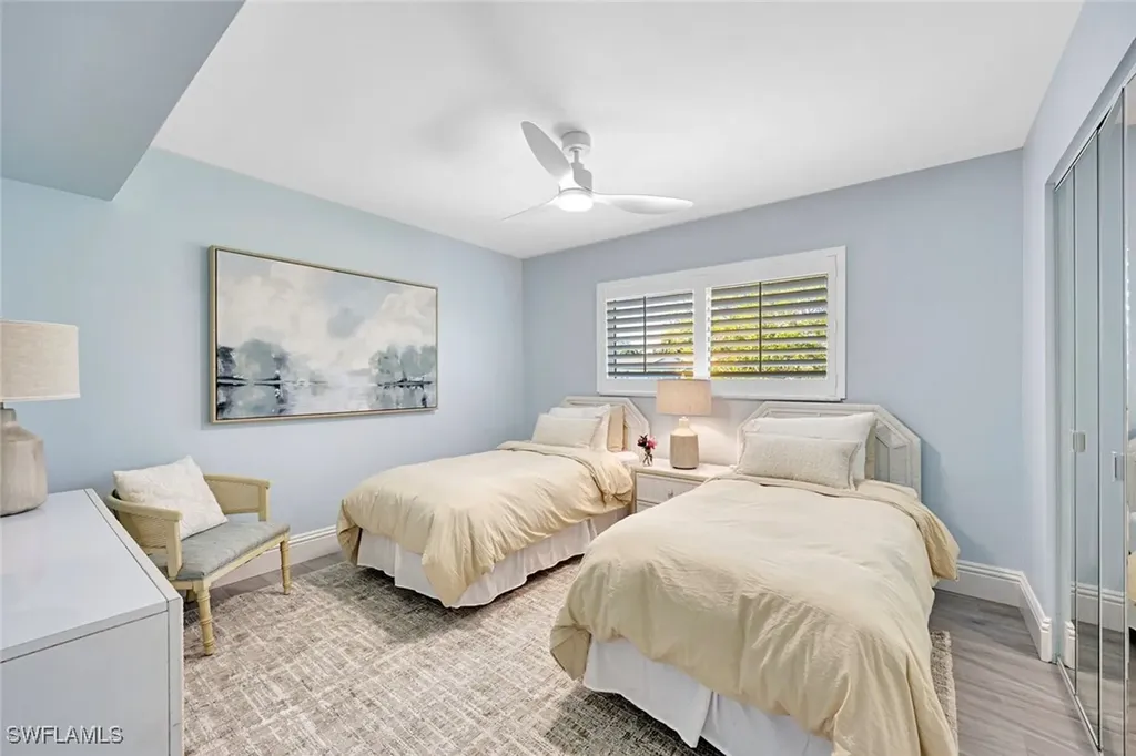 4180 Crayton Road Naples FL 34103