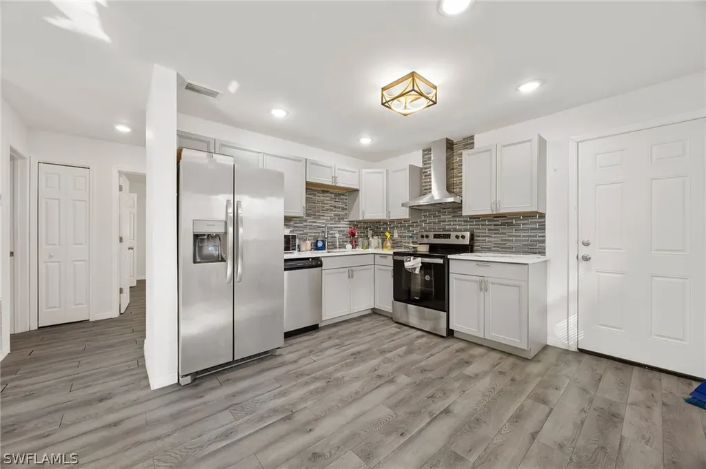 164 Prospect Avenue Fort Myers FL 33905