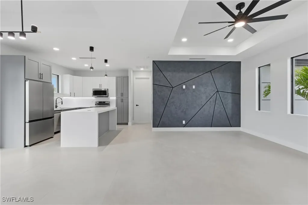 1806 NE 23rd Avenue Cape Coral FL 33909