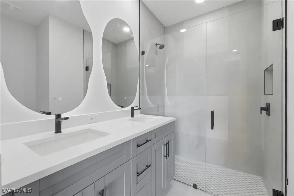 1806 NE 23rd Avenue Cape Coral FL 33909