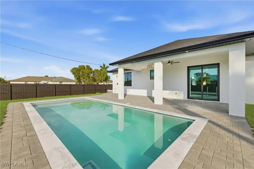 1806 NE 23rd Avenue Cape Coral FL 33909