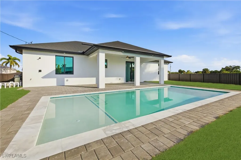 1806 NE 23rd Avenue Cape Coral FL 33909