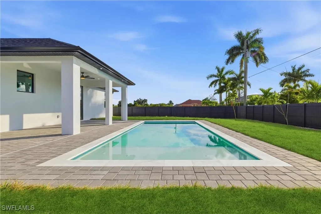 1806 NE 23rd Avenue Cape Coral FL 33909