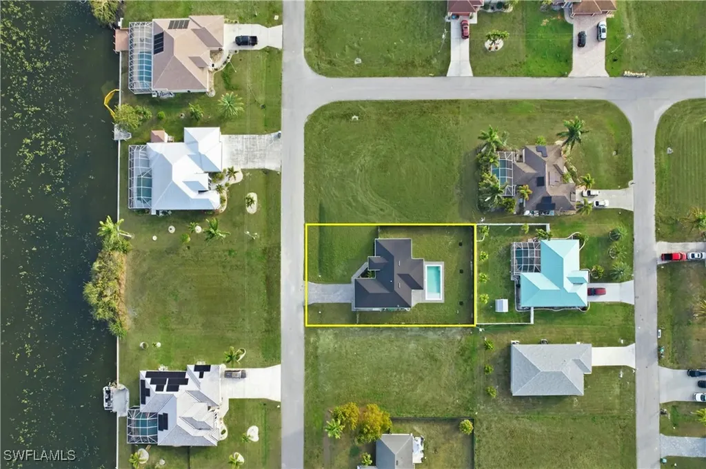 1806 NE 23rd Avenue Cape Coral FL 33909