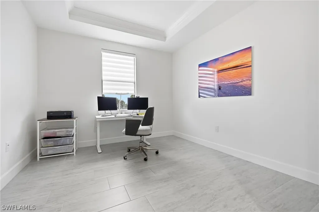 2718 Aviamar Circle Naples FL 34114