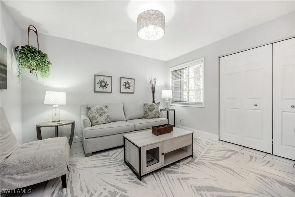 2550 Citrus Lake Drive Naples FL 34109