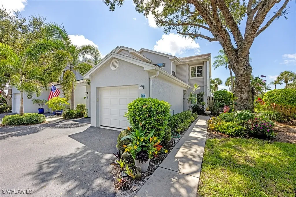 2550 Citrus Lake Drive Naples FL 34109