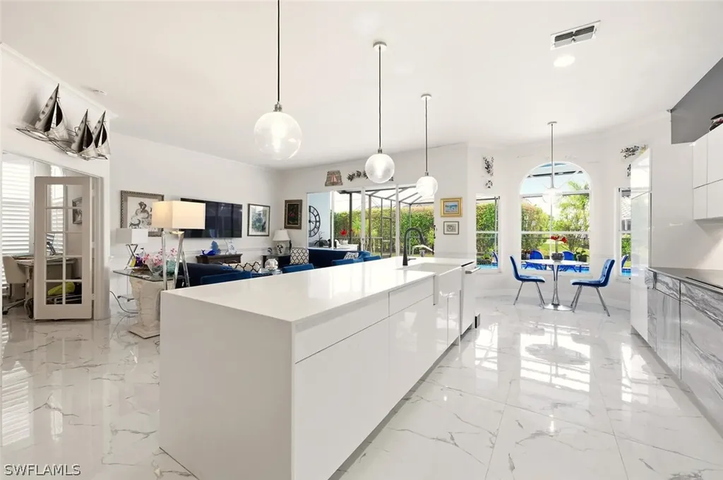 209 Countryside Drive Naples FL 34104
