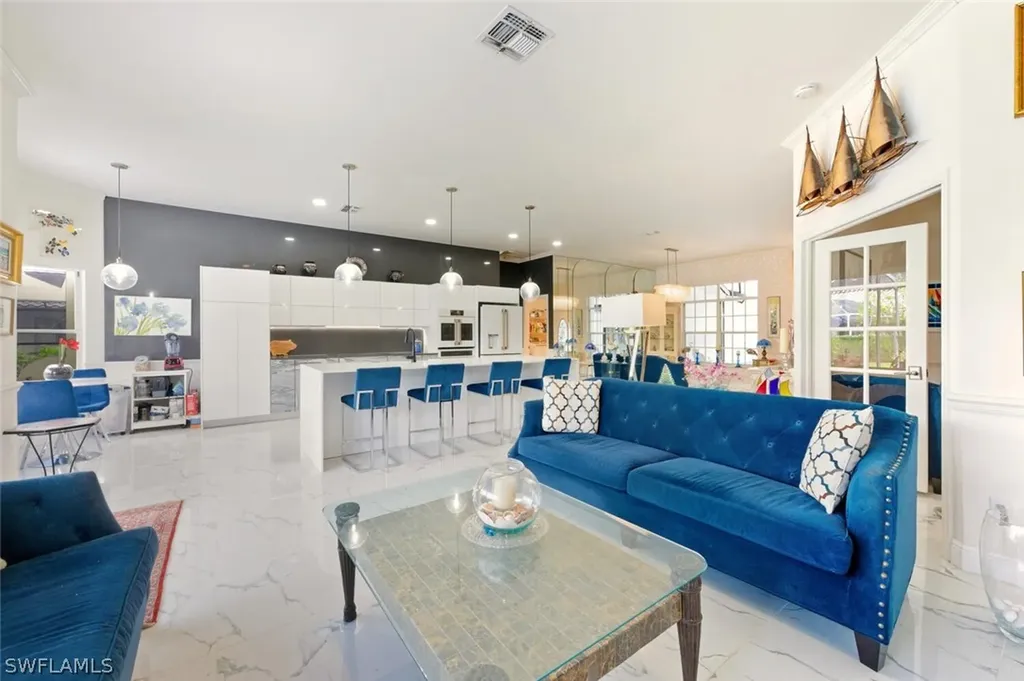 209 Countryside Drive Naples FL 34104