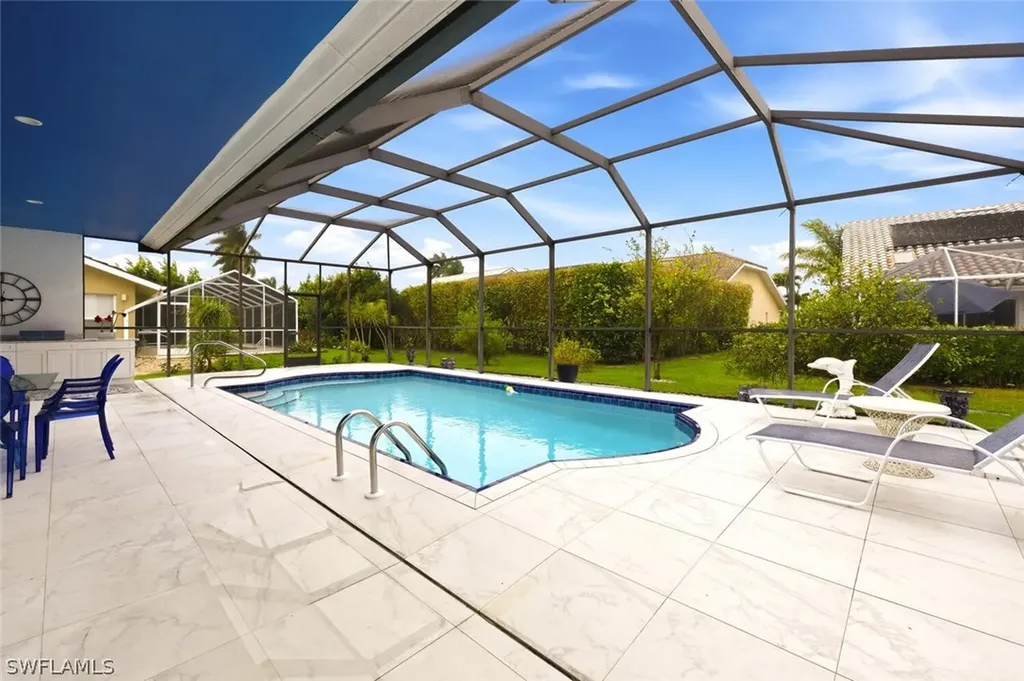 209 Countryside Drive Naples FL 34104