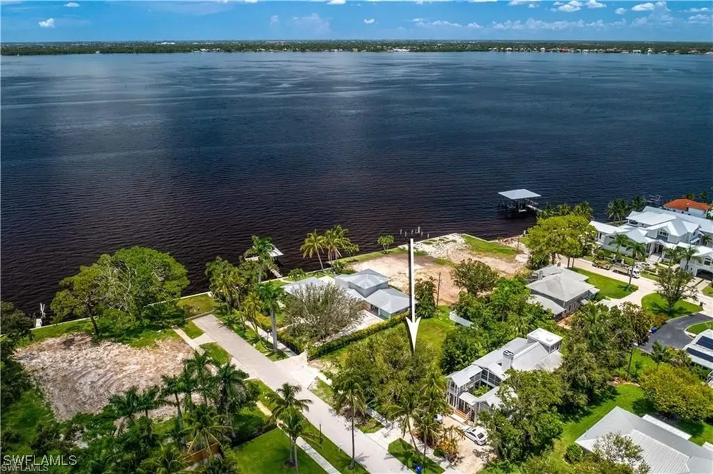 1223 Coconut Drive Fort Myers FL 33901