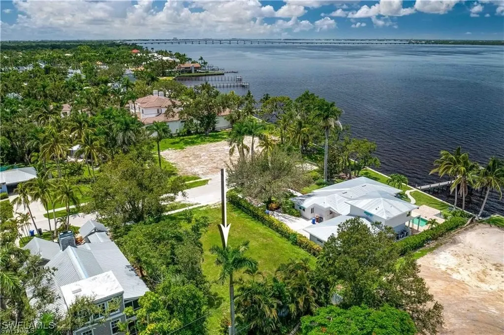 1223 Coconut Drive Fort Myers FL 33901