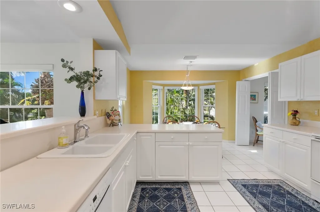 768 Wiggins Lake Drive Naples FL 34110