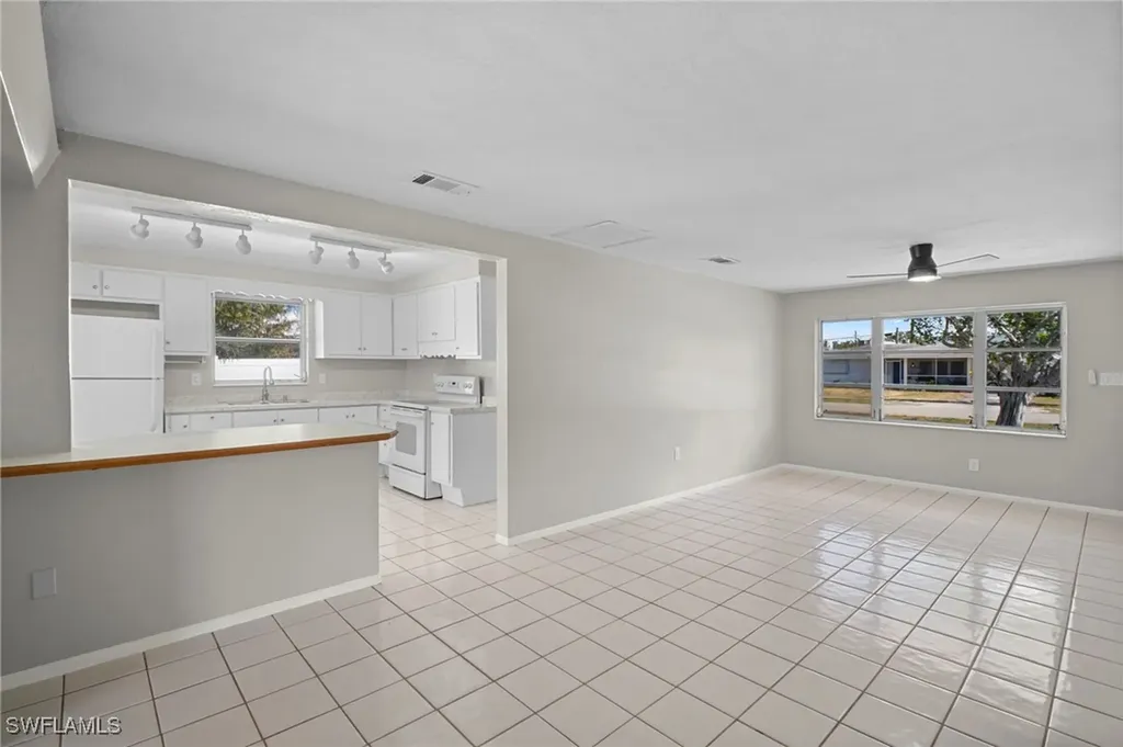 4244 Ellen Avenue Fort Myers FL 33901