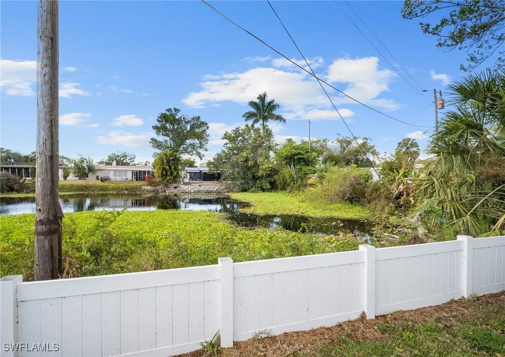 4244 Ellen Avenue Fort Myers FL 33901