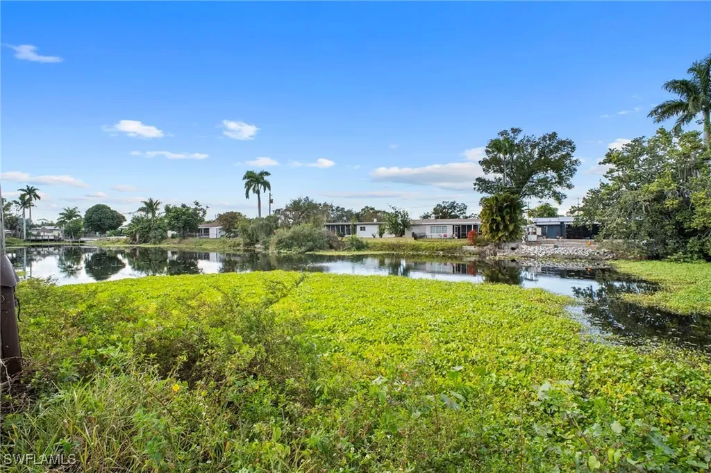 4244 Ellen Avenue Fort Myers FL 33901